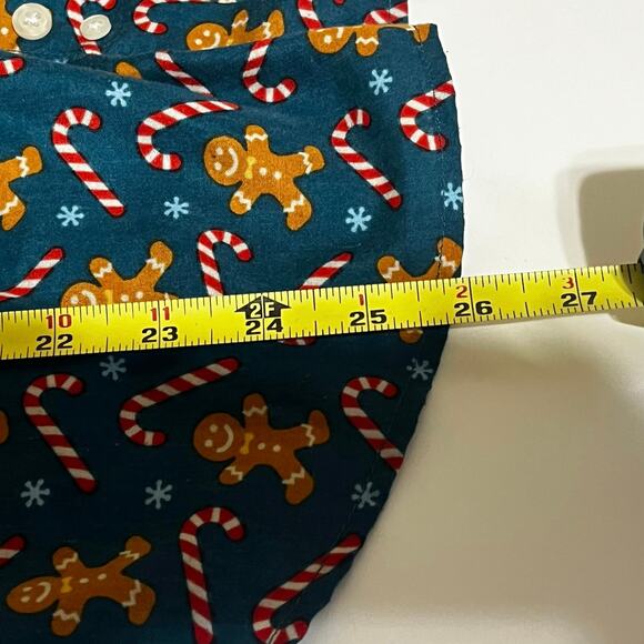 Simon Banks Green Gingerbread With Candy Canes Button Down Shirt-Mens Size Small - Picture 7 of 7